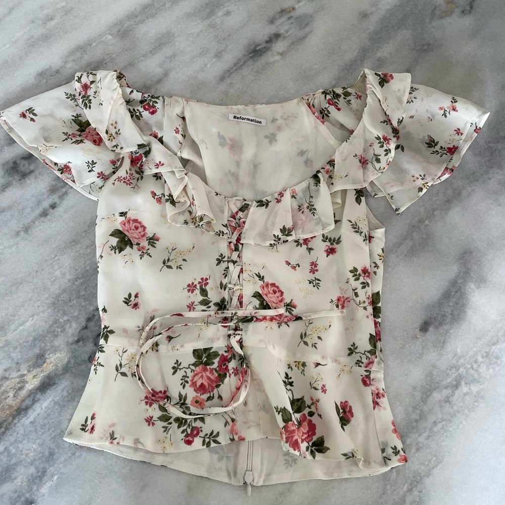 Reformation Top Size 4